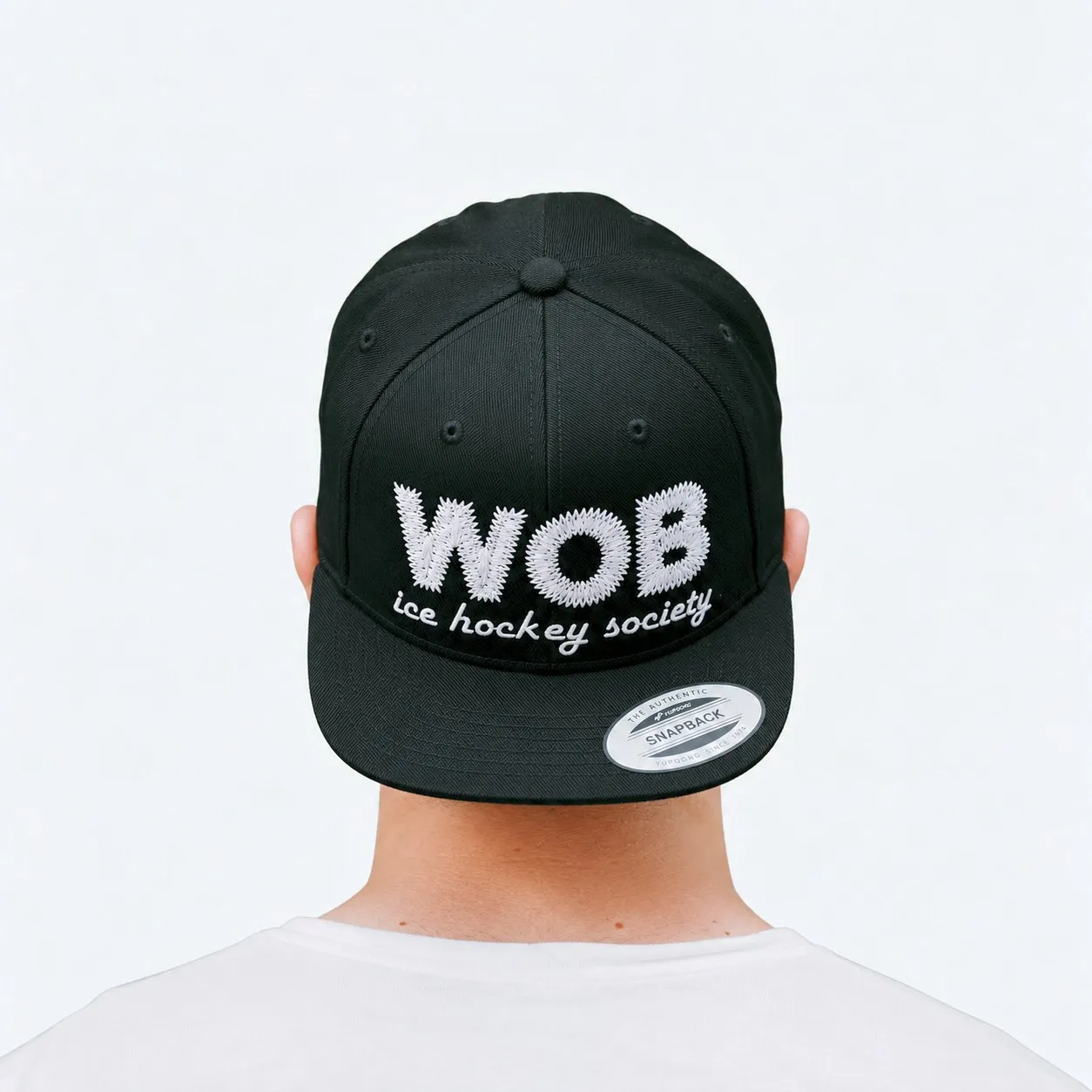 WOB Ice Hockey Society V2 Snapback Cap getragen, Rückansicht